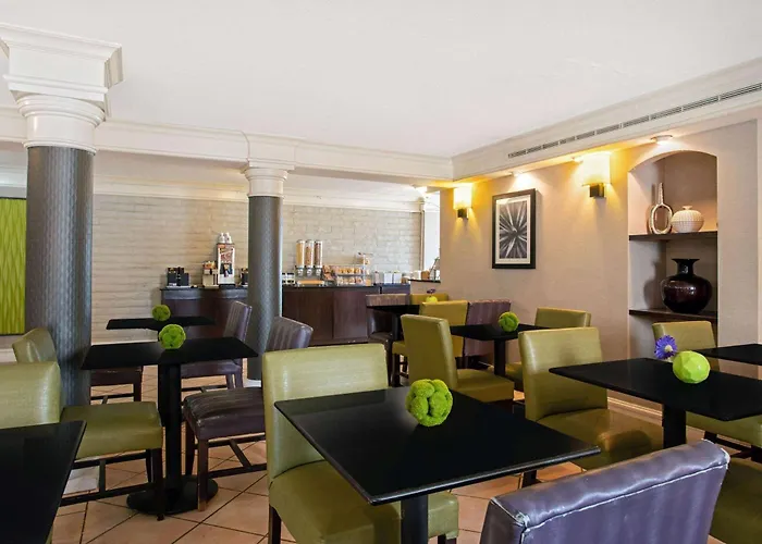 Travelodge By Wyndham Golden-Denver
