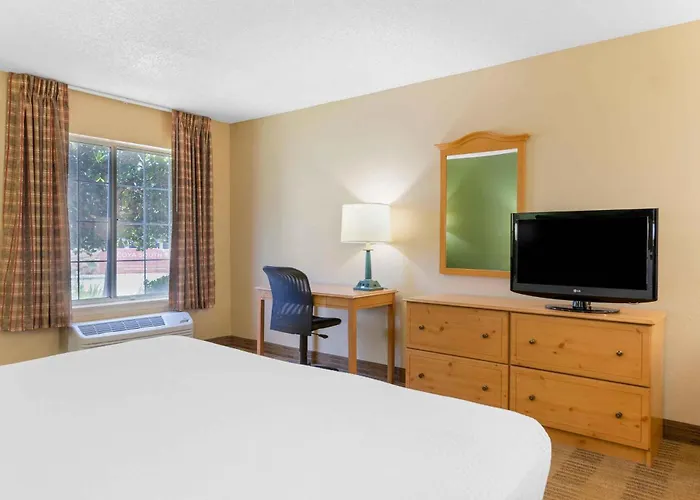 Extended Stay America Select Suites - Chicago - Lombard - Oakbrook