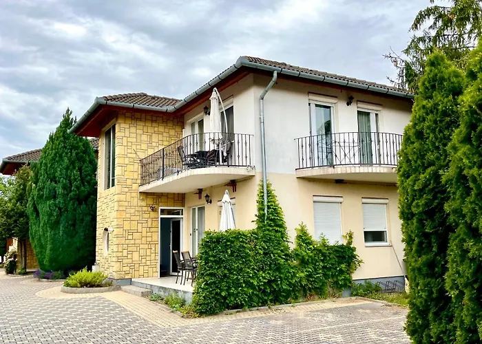 Balatonlelle Apartmanhaz