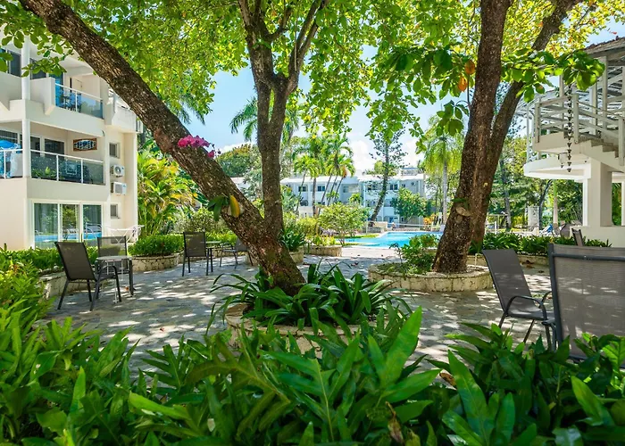 Tropical Casa Laguna