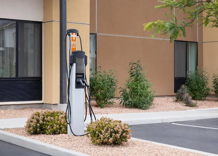 Garner Hotel Page - Lake Powell Area By Ihg
