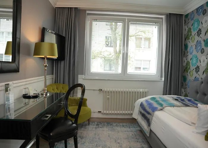 Boutique Hotel Sir & Lady Astor - The Charming City Hotels