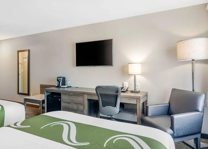 Amsterdam Inn & Suites Fredericton, An Ascend Collection Hotel