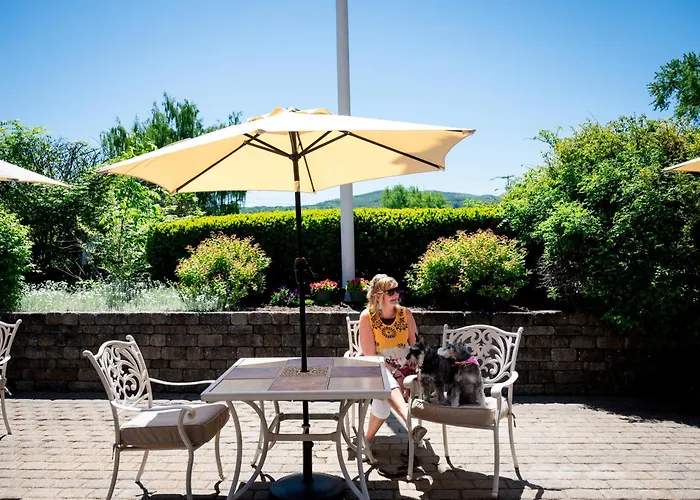 Fireside Inn & Suites Gilford