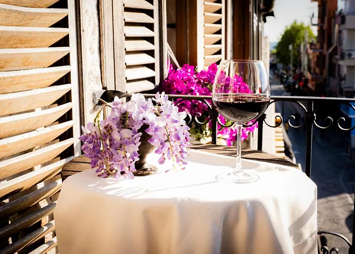 Hotel Des Etrangers - Special Category