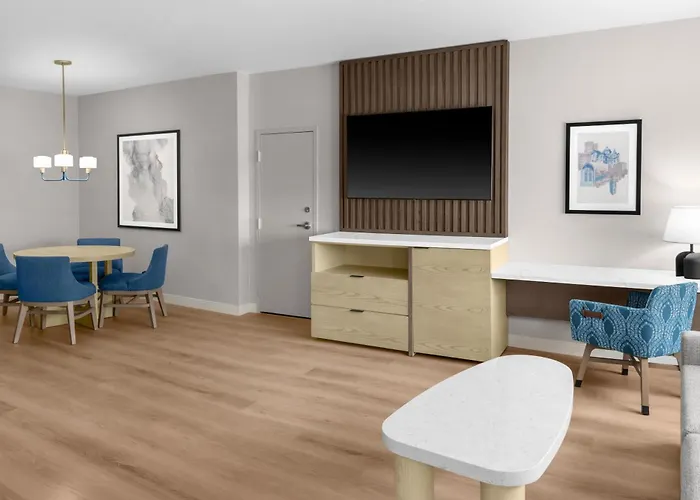 Doubletree By Hilton Hotel South Bend