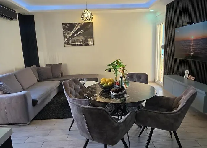 Dream Vacation Apartments