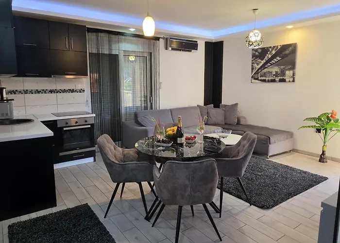Dream Vacation Apartments