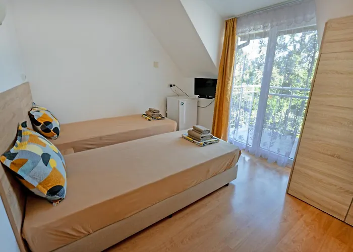 Hotel Aia Kavatsi