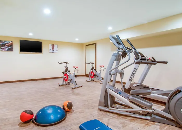 Comfort Inn & Suites Harrisburg - Hershey West