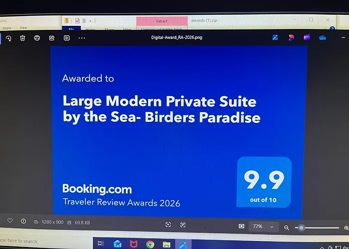 Large Modern Private Suite By The Sea- Birders Paradise