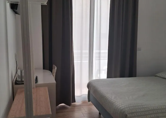 Hotel Flora