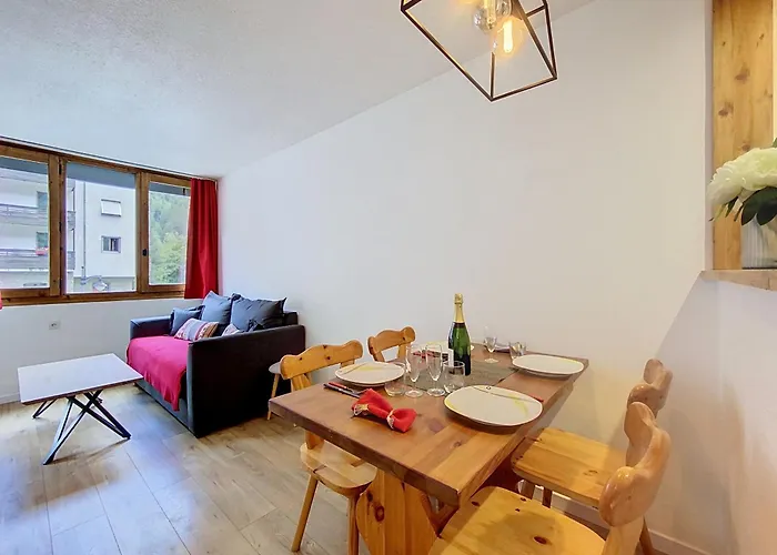 Chamois De Chamonix, Confortable 2 Pieces, Balcon, Parking Gratuit
