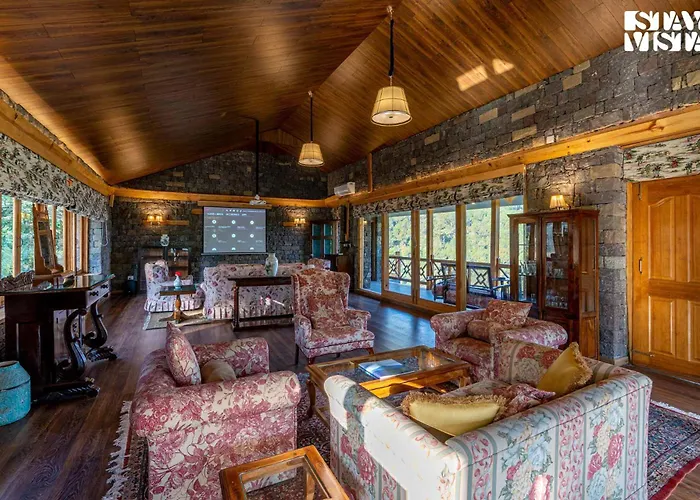 Stayvista'S Mountain Mirage - 4Bhk Mountain-View Villa With Home Theatre