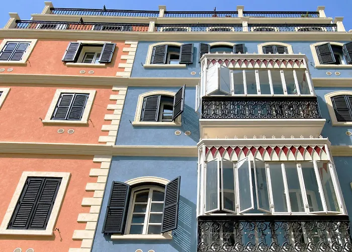 Grand Central House - Classic One Bedroom - Gibraltarstay Apartments