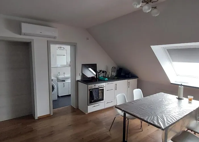 Messe Apartment Bin