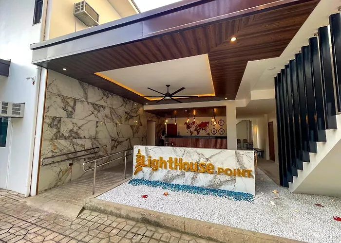 Lighthouse Point Hotel