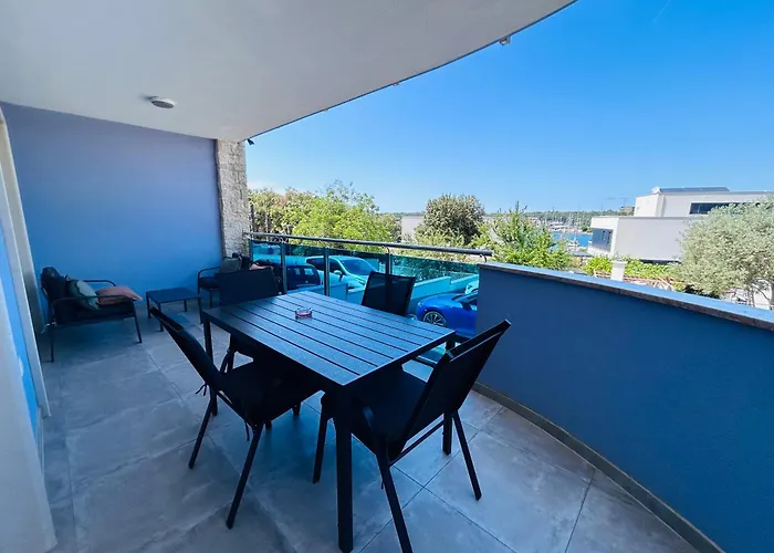 Seascape Residence