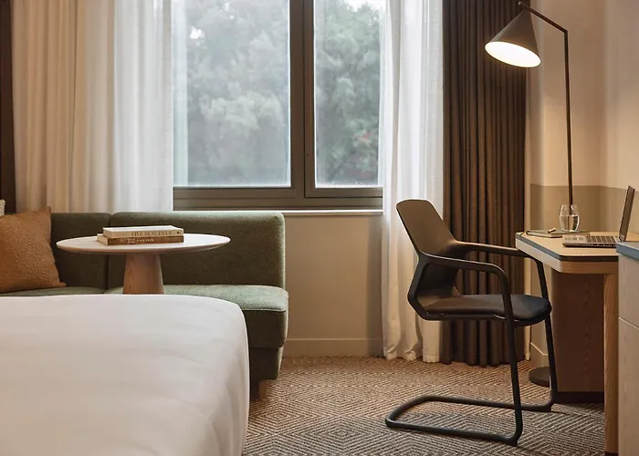 Flagstaff Gardens Hotel Melbourne