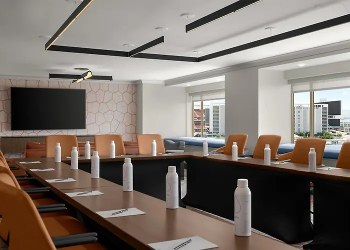 Hilton Santa Clara - Newly Renovated
