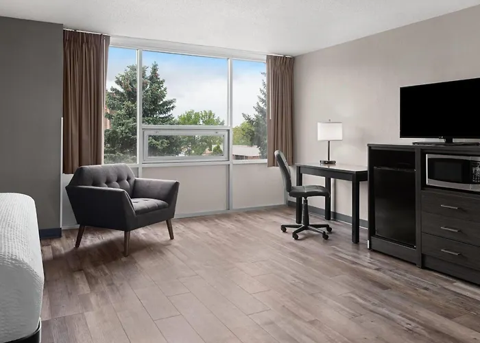 Baymont By Wyndham Great Falls City Center
