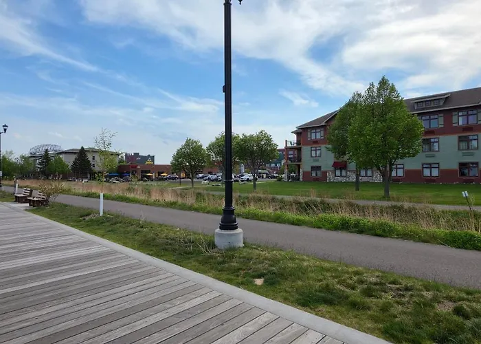 Canal Park Lodge