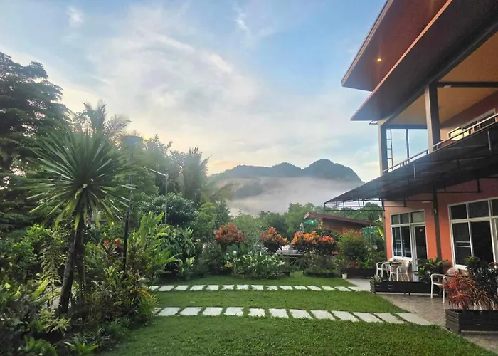 Khao Sok Country Resort