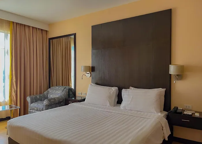 Paseo Premiere Hotel