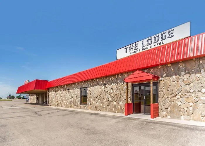 Econo Lodge Inn & Suites Brookings