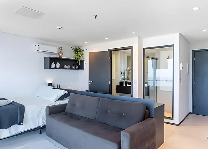Bhs Flat A Beira Mar 2203
