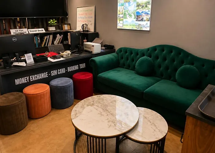 Awesome Hanoi Hostel & Travel