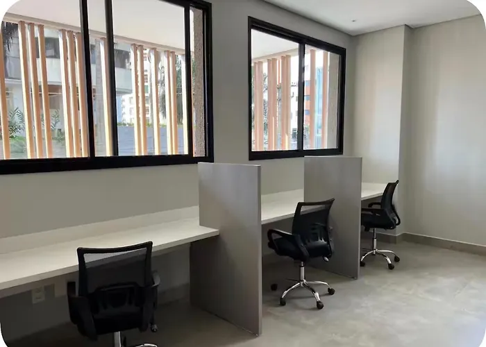 Lindo flat em prédio luxuoso - Excelente localização
