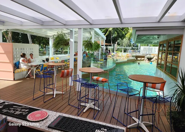 Ocean International Hotel