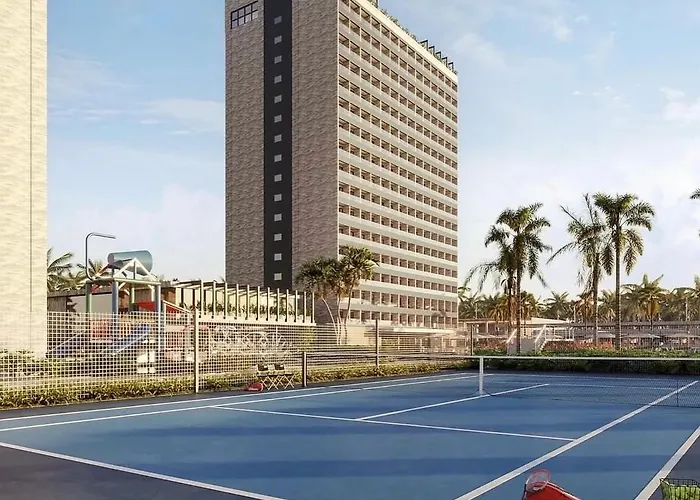Salinas Gav Resorts