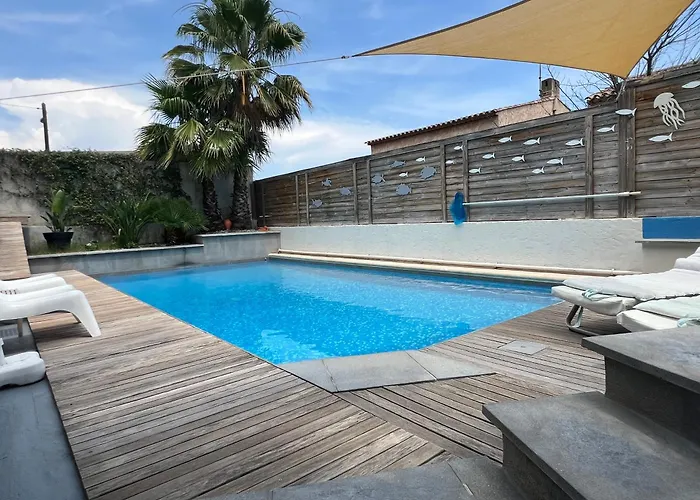 Appartement Rez-De-Jardin Dans Une Maison Avec Piscine