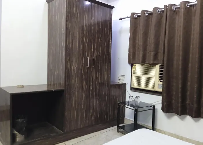 Hotel Dayal Lucknow
