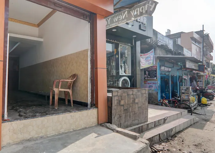 Oyo P R Place