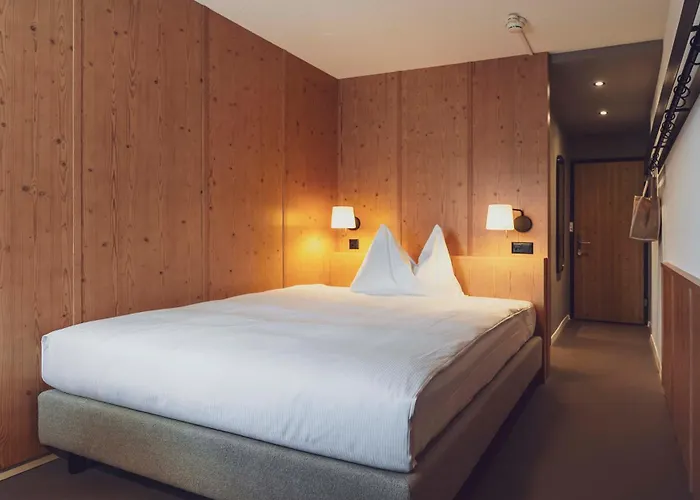 Mountain Plaza Hotel