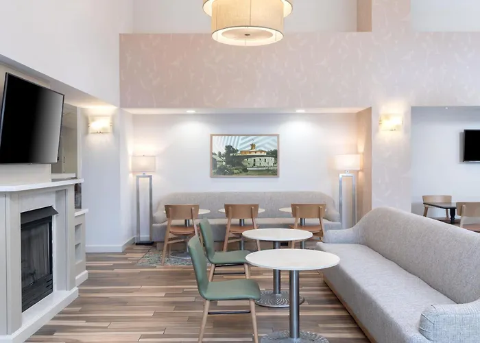 Hampton Inn & Suites Berkshires-Lenox