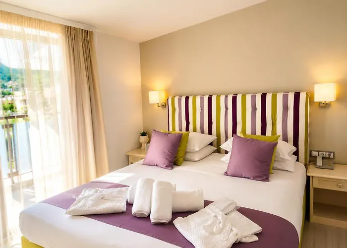 Korina Hotel
