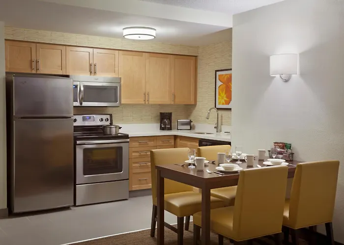 Cambridge Suites Mississauga