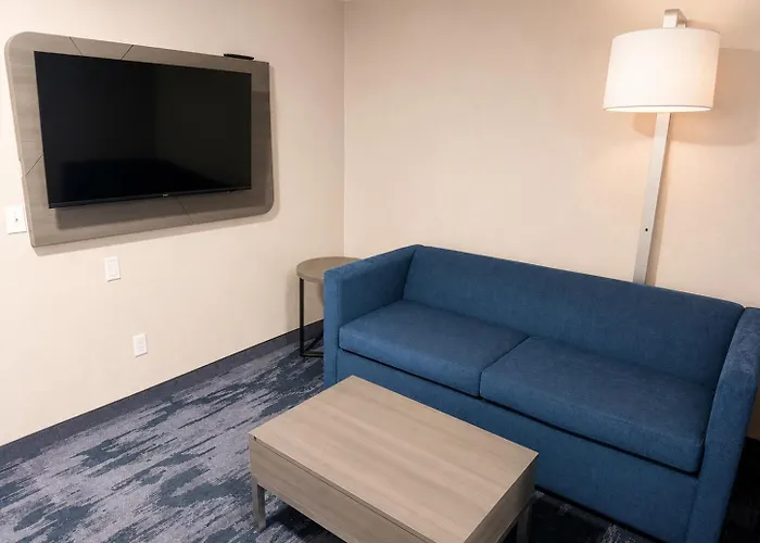 Heritage Hotel And Suites
