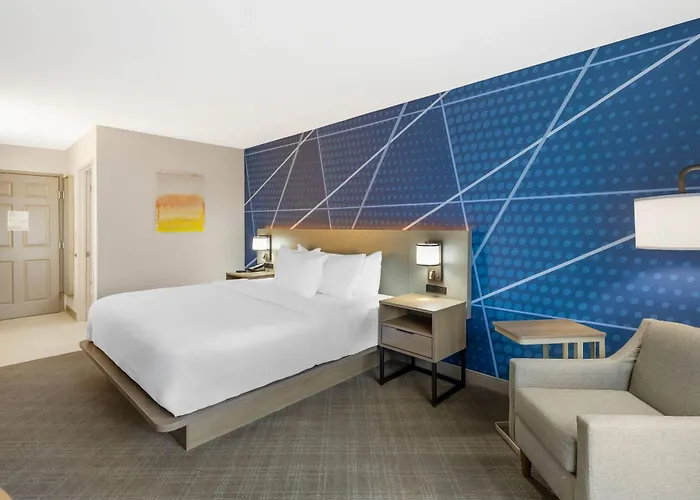 Comfort Inn & Suites Summerset - North Rapid City