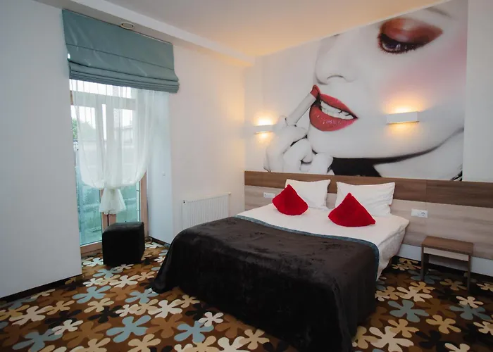 Algiro Hotel