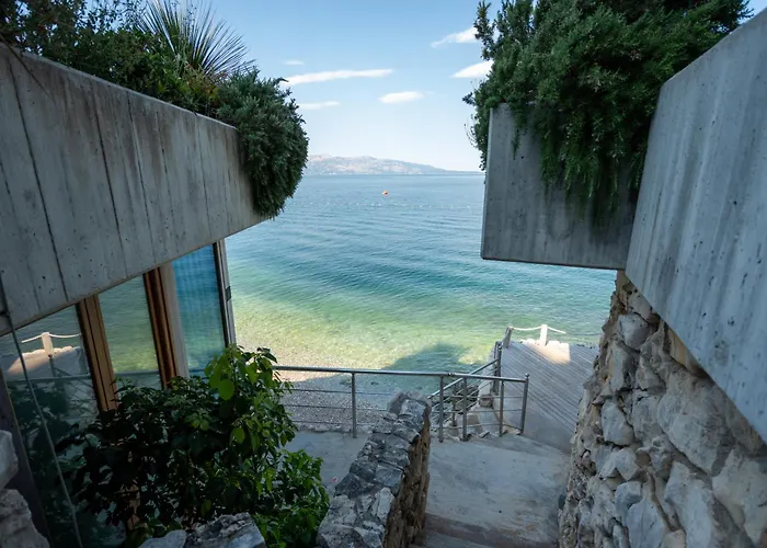 Buze Boutique Hotel