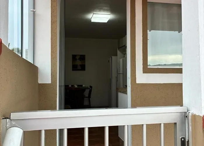 Apartamento Praia de Gravatá,5 km Beto Carreiro e 6km aeroporto de Navegantes