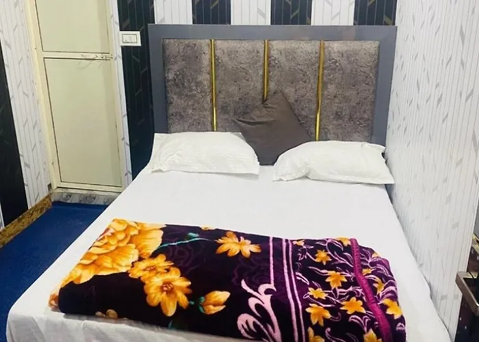 Hotel O K residency