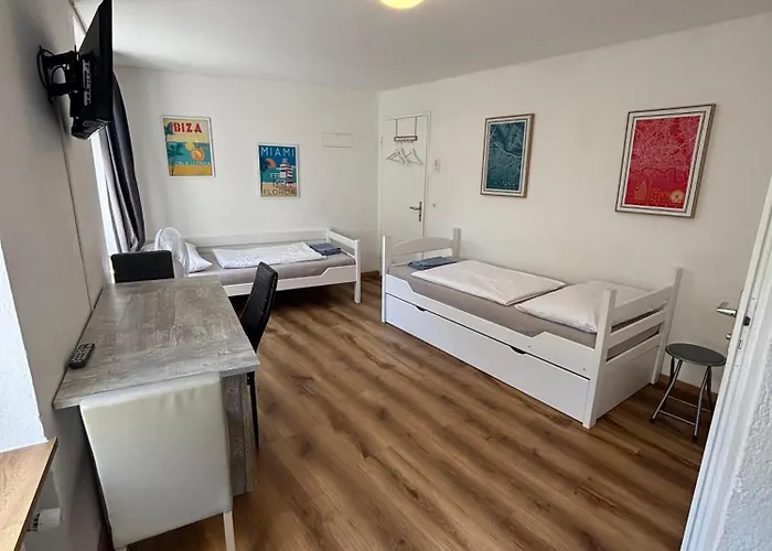 Haus zur Eiche Private 1 Zimmerstudios