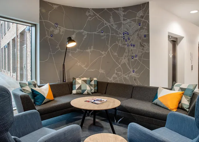 Holiday Inn Express Cambridge West - Cambourne By Ihg