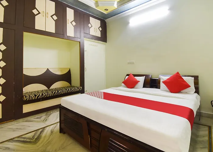 Hotel O Raj Palace